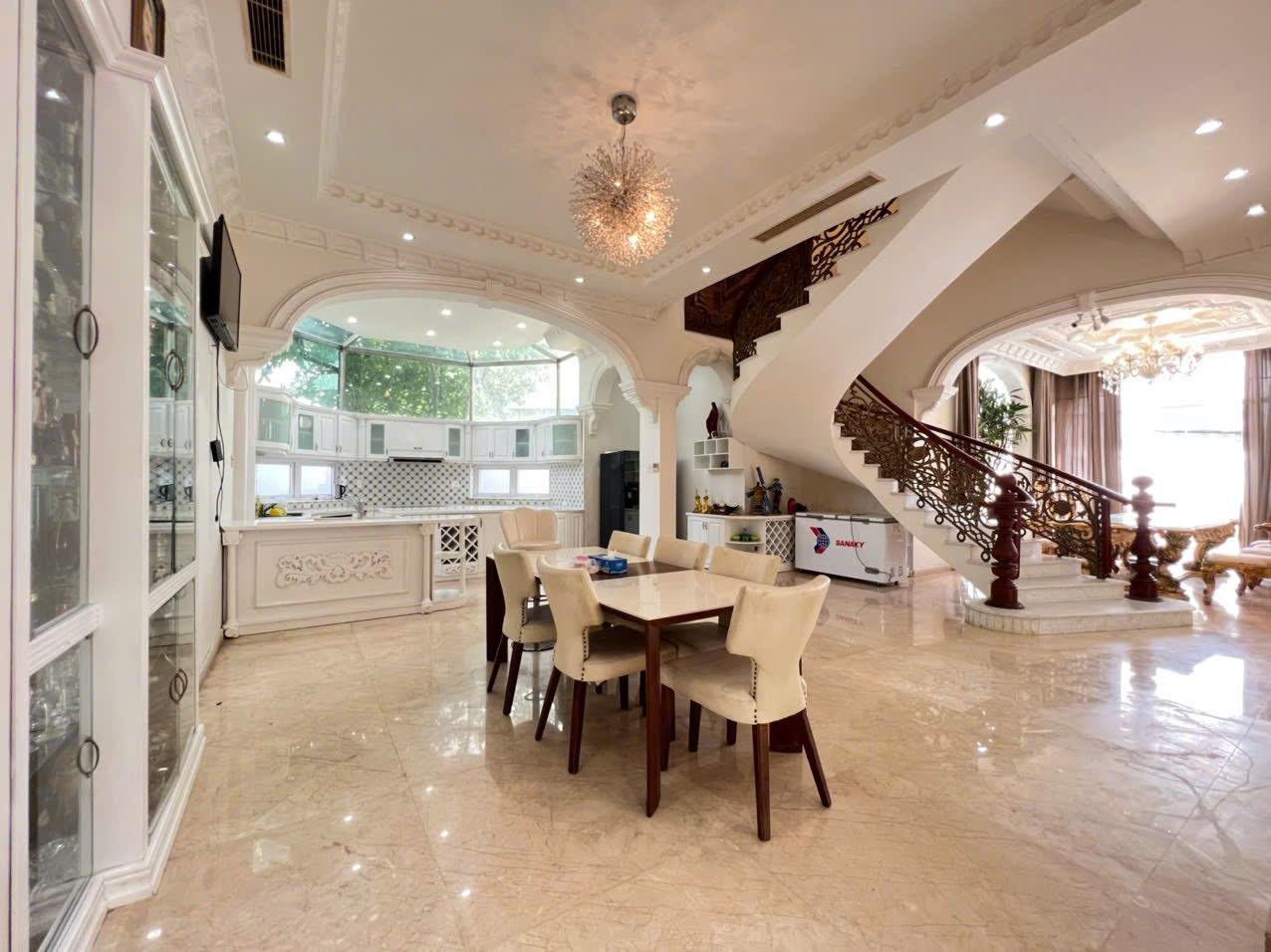 Bán Biệt Thự KDC Phú Mỹ Vạn Phát Hưng Q7 600m² Có Hồ Bơi